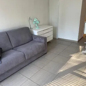 Appartement Studio Avec Petit Dejeuner, Le Rouret